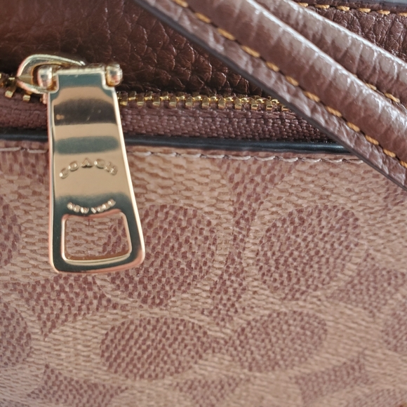 Coach Double Zip Wallet in Blocked Signature Canvas Brown Tan Wristlet - Picture 3 of 10